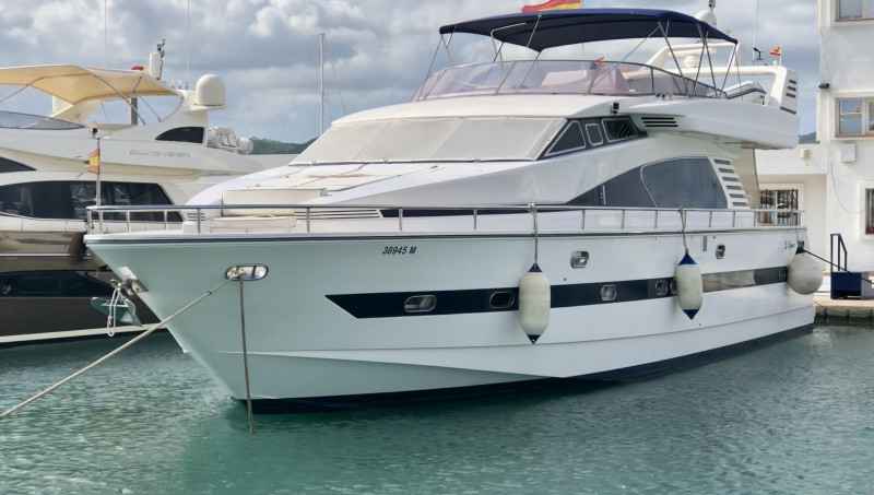 Motorboot Elegance 70 Flybridge