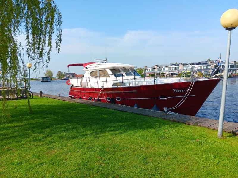 Motorboot Elegance 70 Flybridge