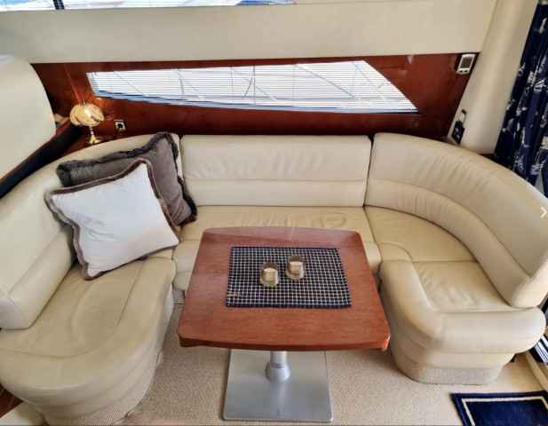Motorboot Fairline Phantom 40 Fly