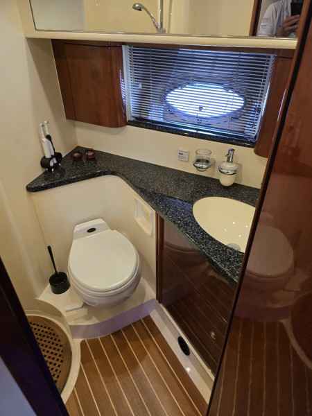 Motorboot Fairline Phantom 43 Fly