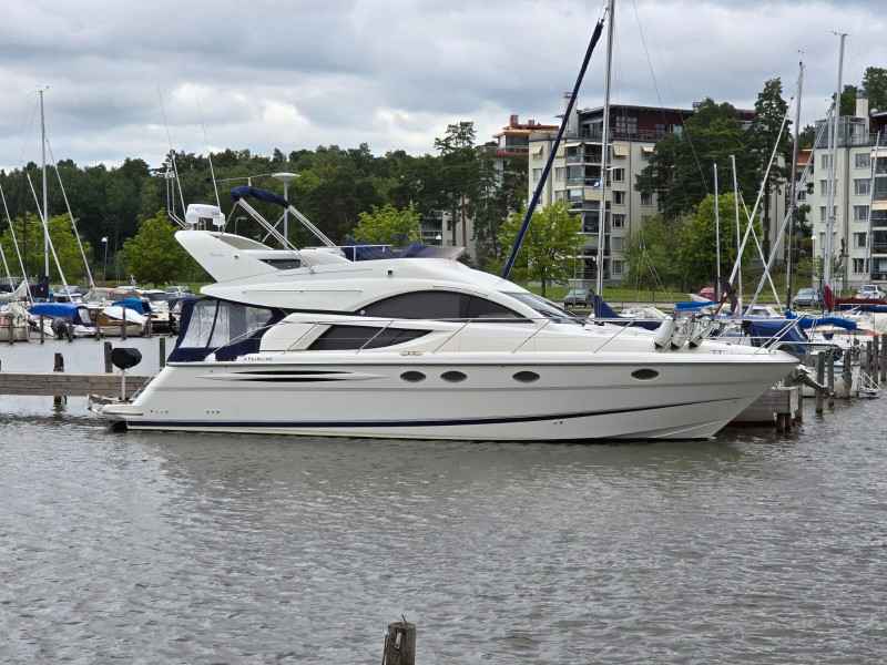 Motorboot Fairline Phantom 43 Fly