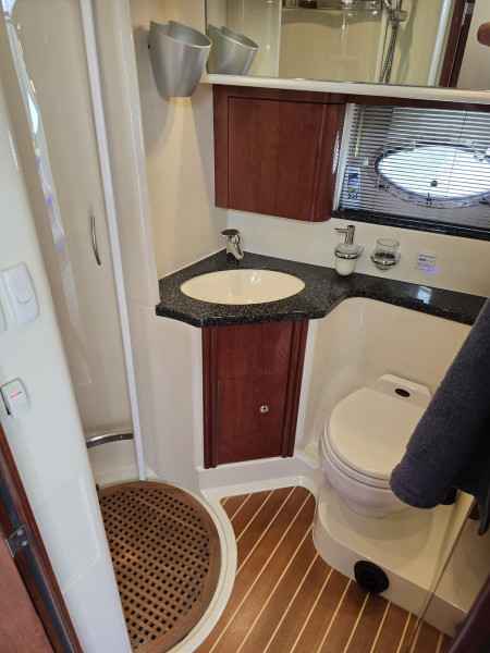 Motorboot Fairline Phantom 43 Fly
