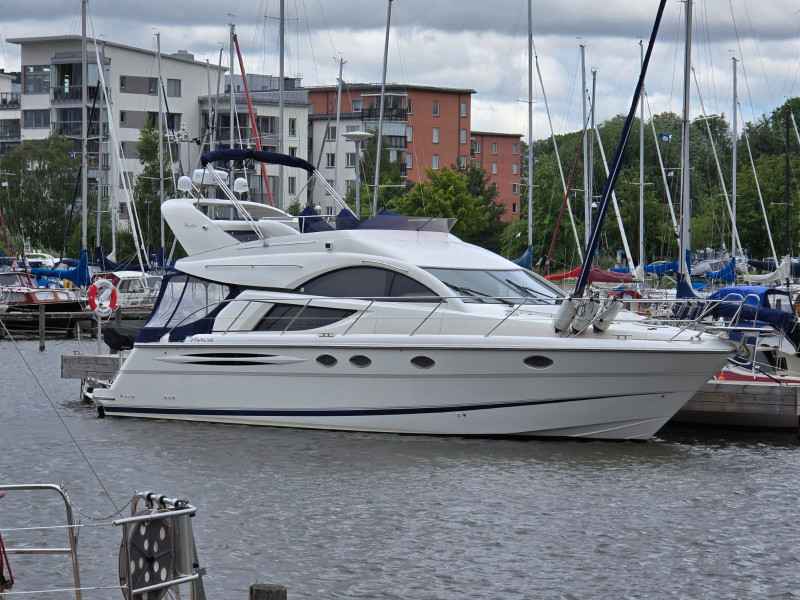 Motorboot Fairline Phantom 43 Fly