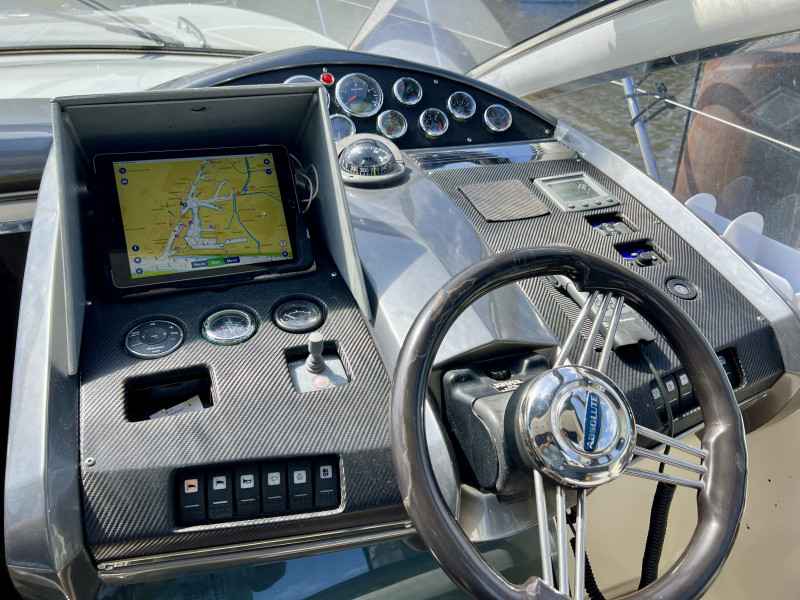 Motorboot Absolute 41 S