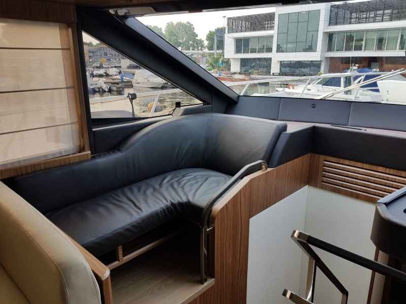 Motorboot Absolute (IT) 60 Fly