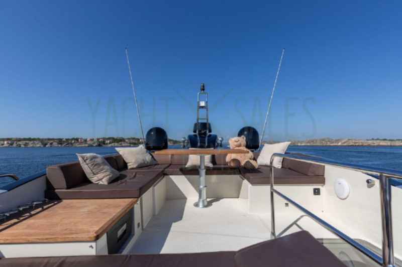 Motorboot Beneteau Monte Carlo 6S