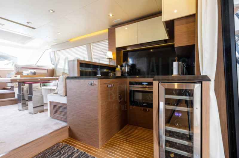 Motorboot Beneteau Monte Carlo 6S