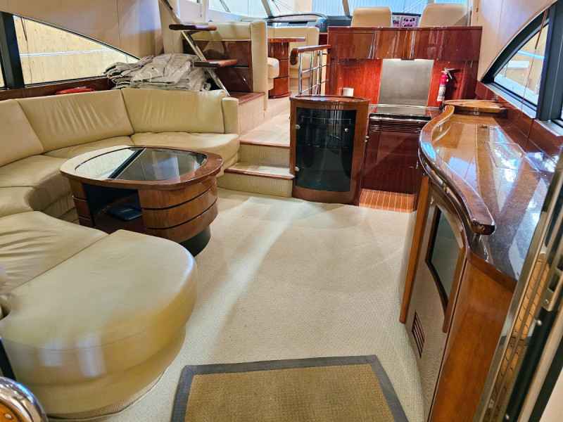 Motorboot Fairline Squadron 58 Fly