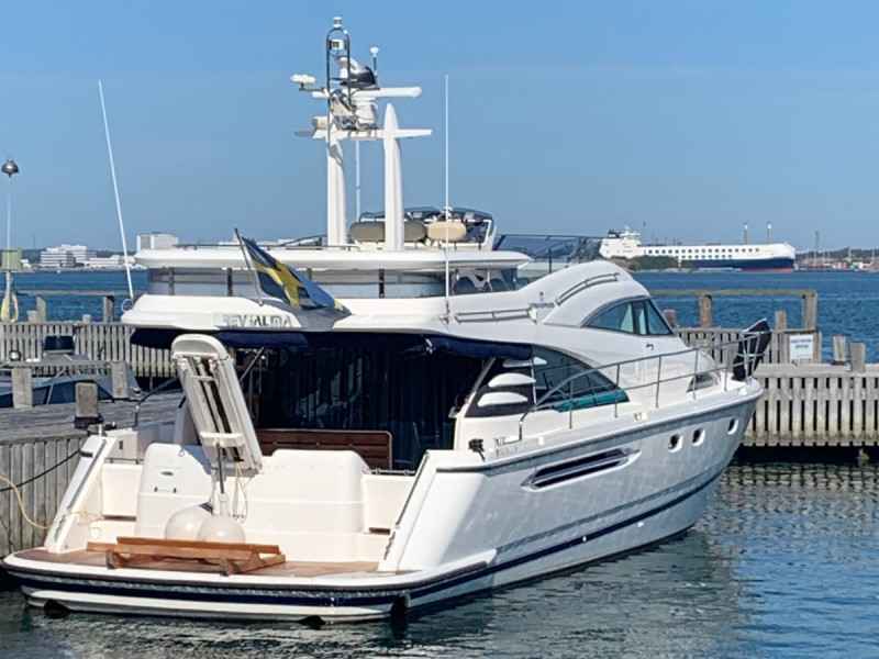 Motorboot Fairline Squadron 58 Fly