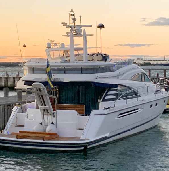 Motorboot Fairline Squadron 58 Fly