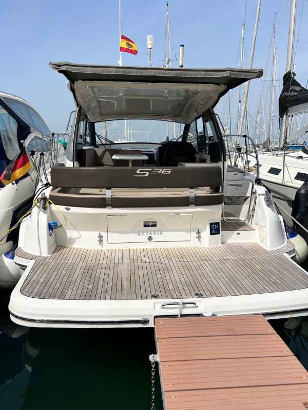 Motorboot Bavaria S36 HT