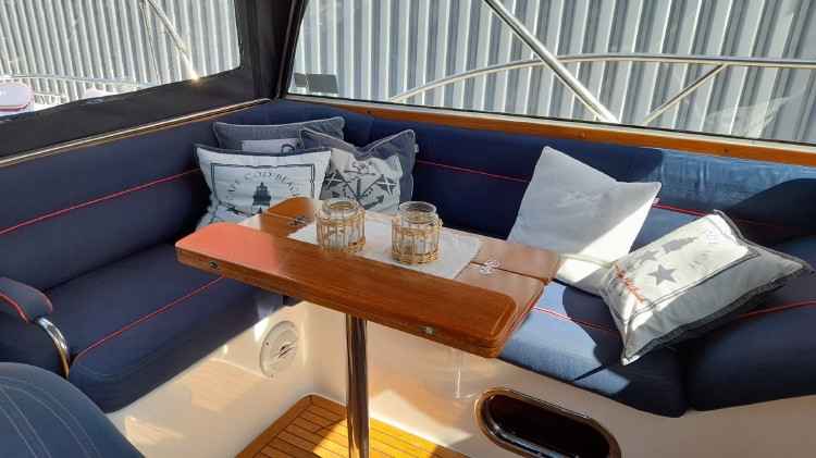Motorboot Nimbus 33 Nova