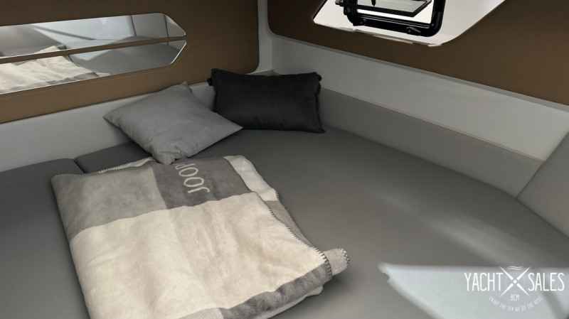 Motorboot Sterk 31 RC SUPERSPORT