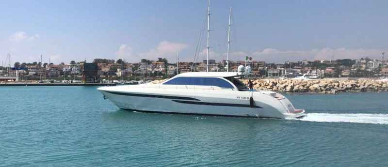 Motorboot Cantieri Navali die Senigallia