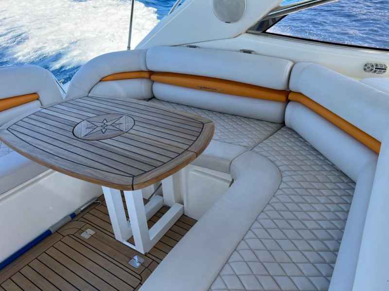 Motorboot Sunseeker 44 Camargue