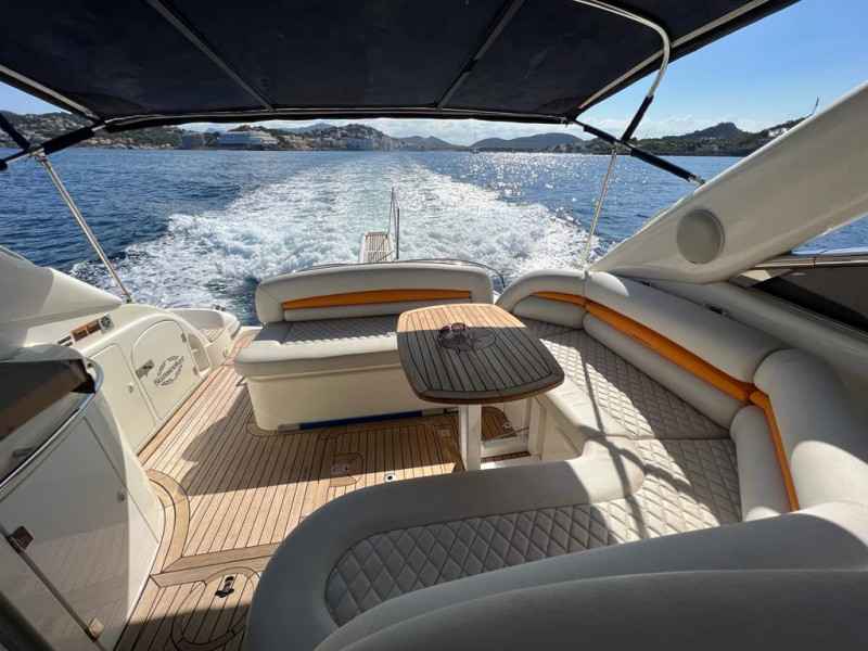 Motorboot Sunseeker 44 Camargue