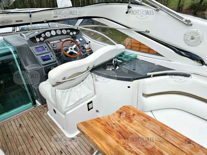 Motorboot Doral 330 Elegante