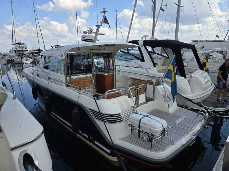 Motorboot Nimbus 35 Nova Coupé