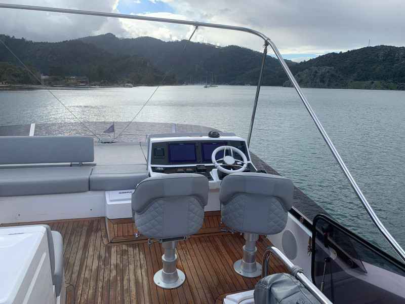Motorboot Sunseeker Manhattan 52 FLY