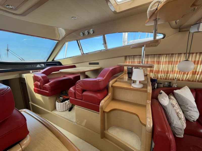 Motorboot Ferretti 530