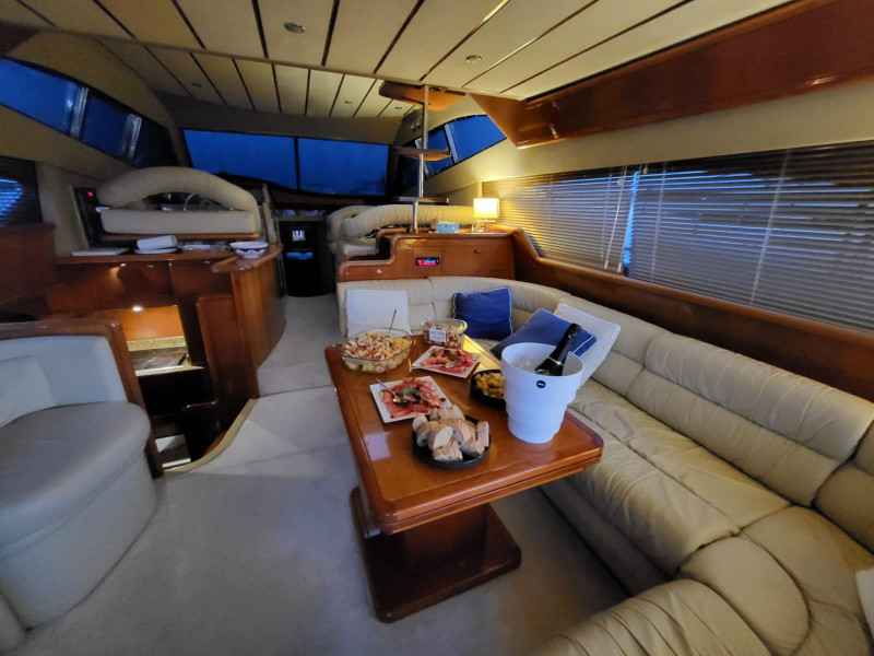 Motorboot Ferretti 530 Fly
