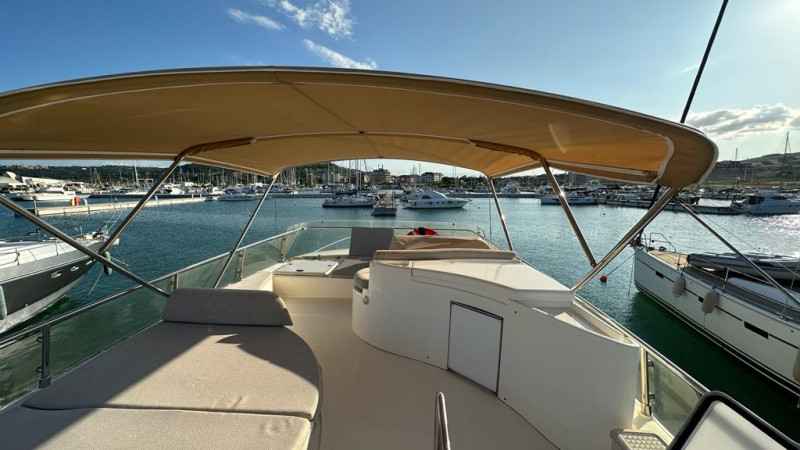 Motorboot Ferretti 57 Fly