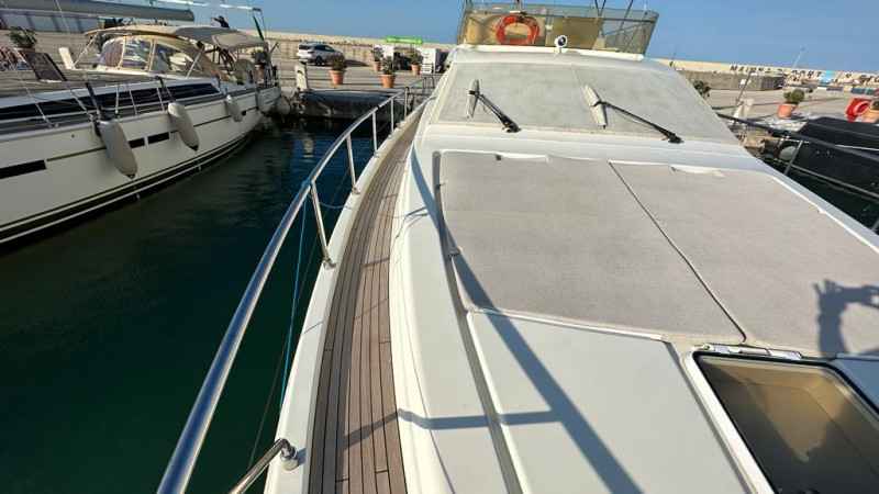 Motorboot Ferretti 57 Fly