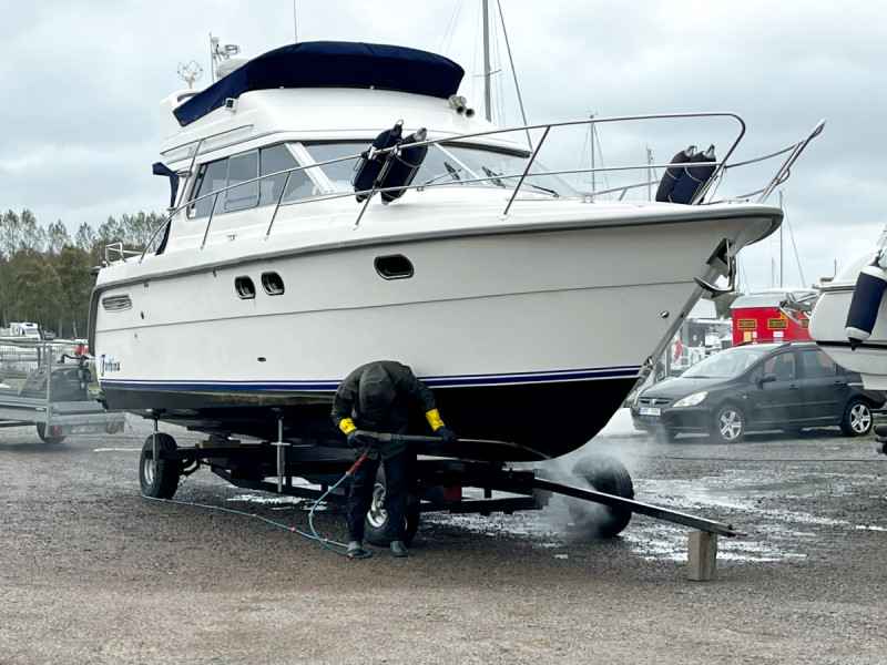 Motorboot Forbina 10000 Fly