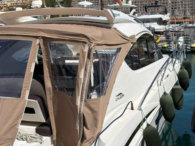 Motorboot Galeon 325 HTS