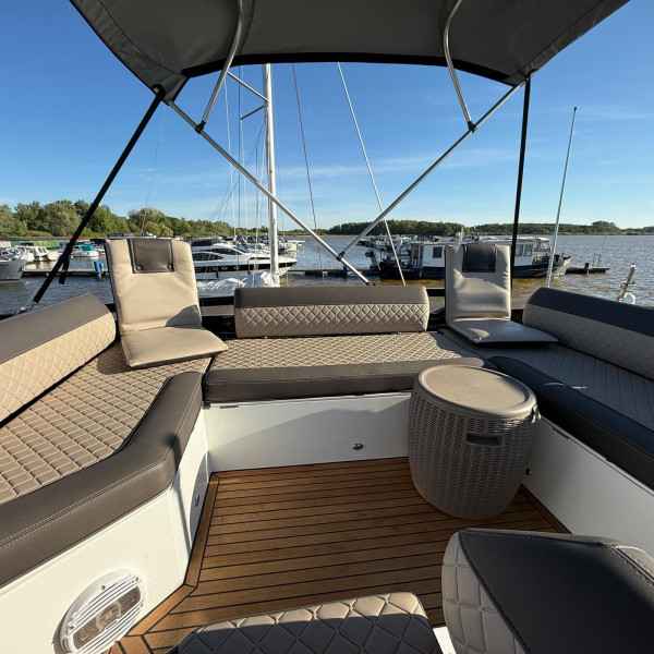 Motorboot Galeon 470 SKY