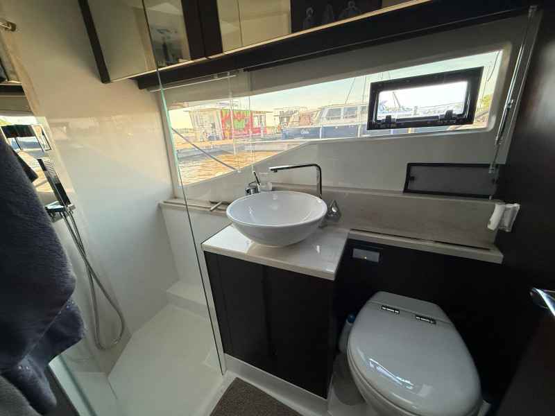 Motorboot Galeon 470 SKY