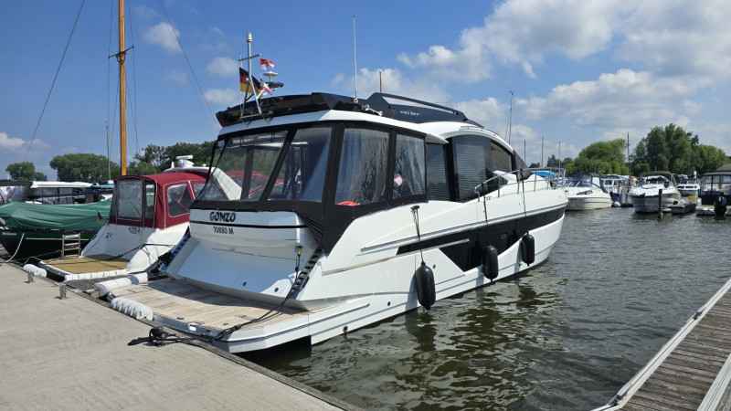 Motorboot Galeon 470 SKY