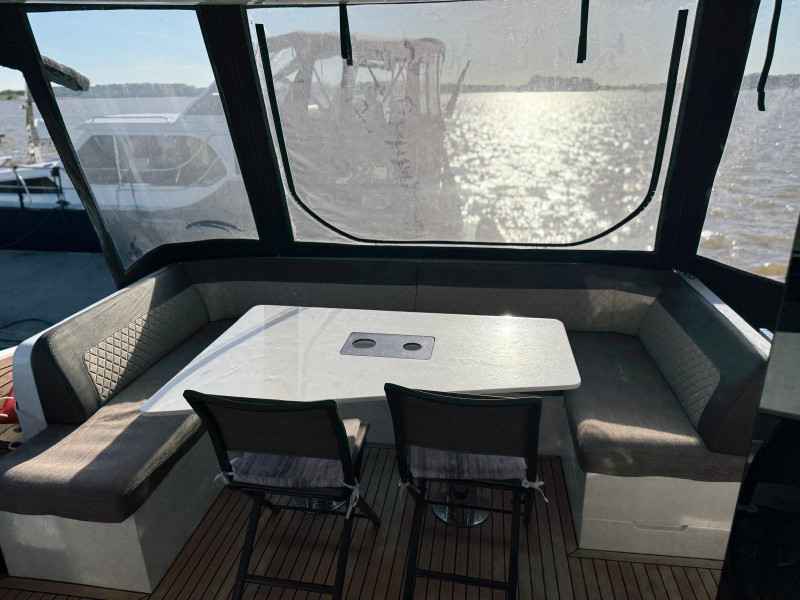 Motorboot Galeon 470 SKY