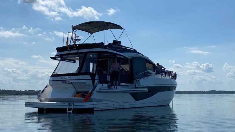 Motorboot Galeon 470 SKY