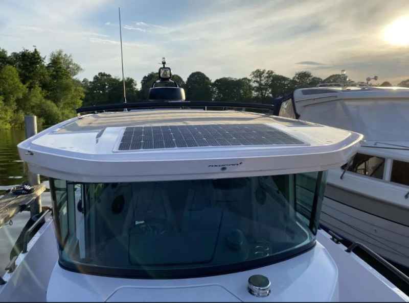 Motorboot Axopar 28 Cabin Brabus Line