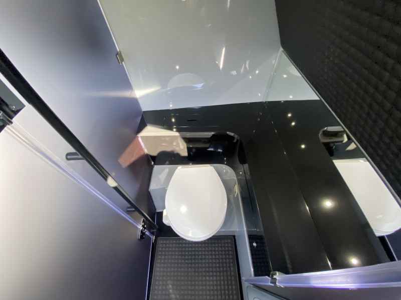Motorboot Axopar Brabus Shadow 900 Cross Cabin