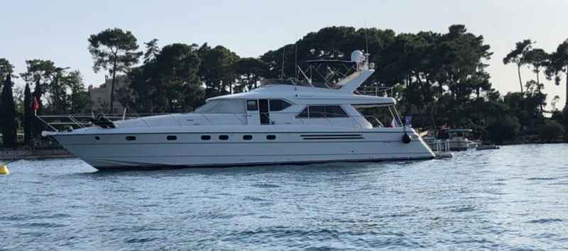 Motorboot Azimut 38 Fly