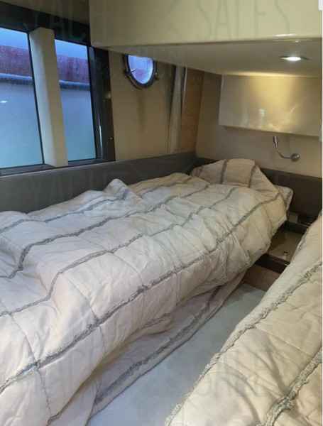 Motorboot Azimut 38 Fly