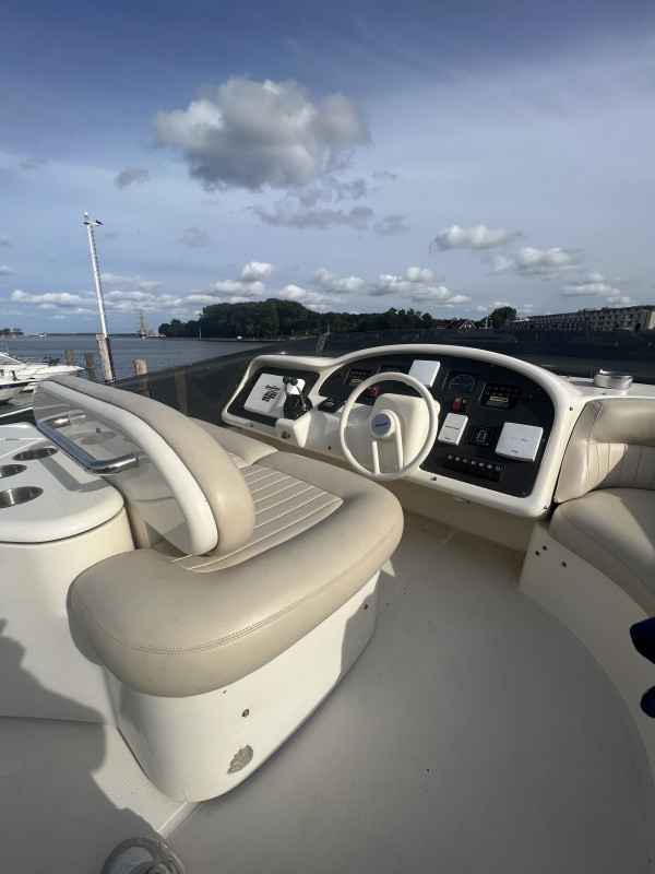 Motorboot Azimut 52 Fly