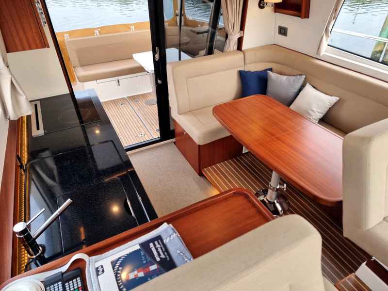 Motorboot Nimbus 405 Fly