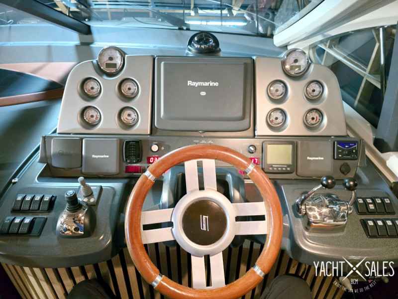 Motorboot Azimut 43S