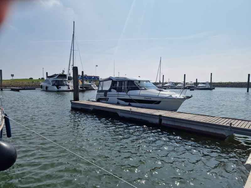Motorboot Jeanneau Merry Fischer 895