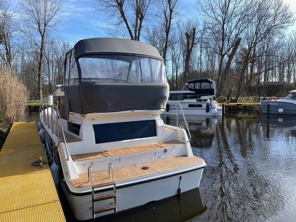Motorboot Balt 37 Grand