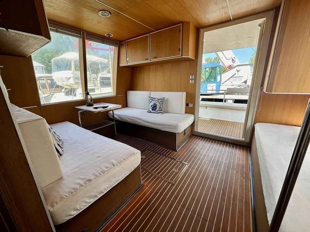 Motorboot keine Angabe Explorator