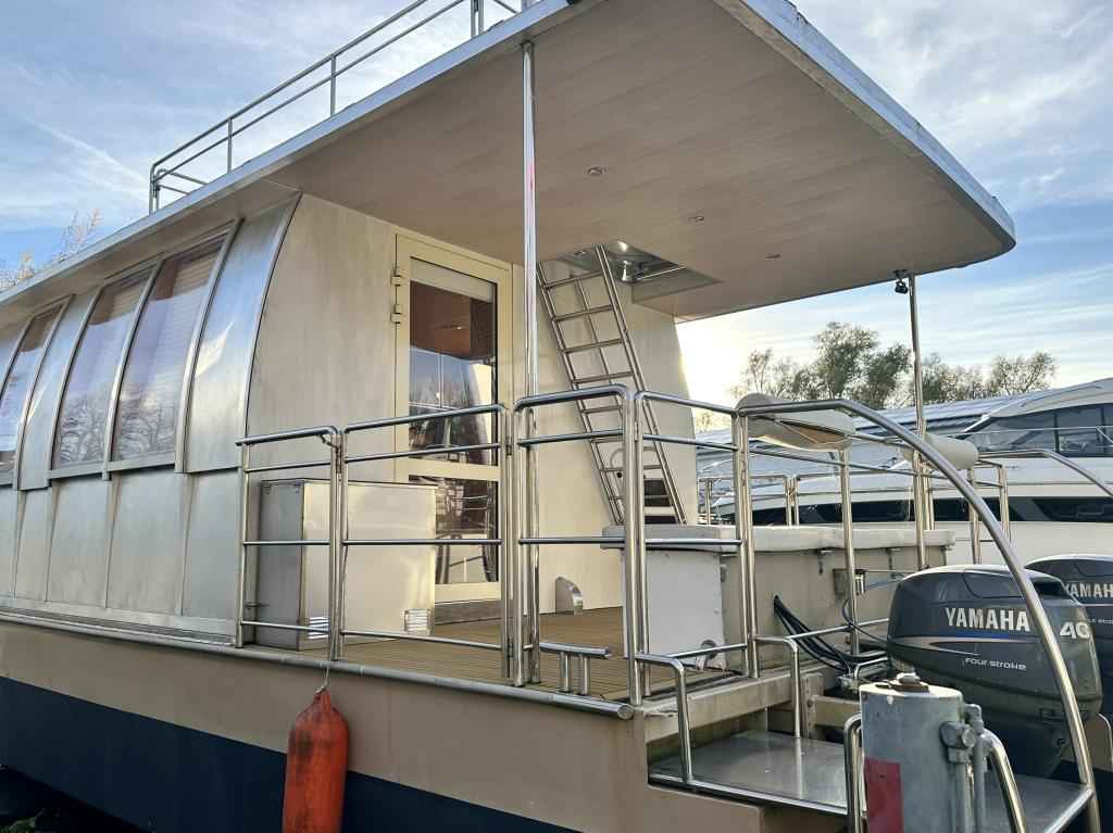 Motorboot keine Angabe Explorator
