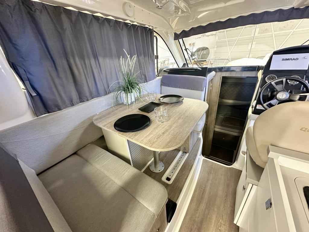 Motorboot Quicksilver Activ 905 Weekend