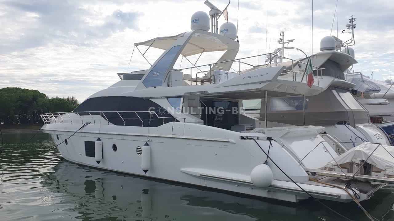 Motorboot Azimut 66 Fly