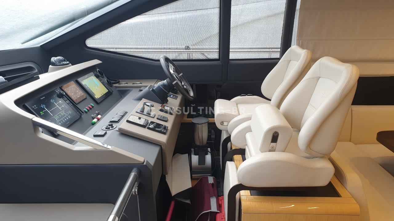 Motorboot Azimut 66 Fly