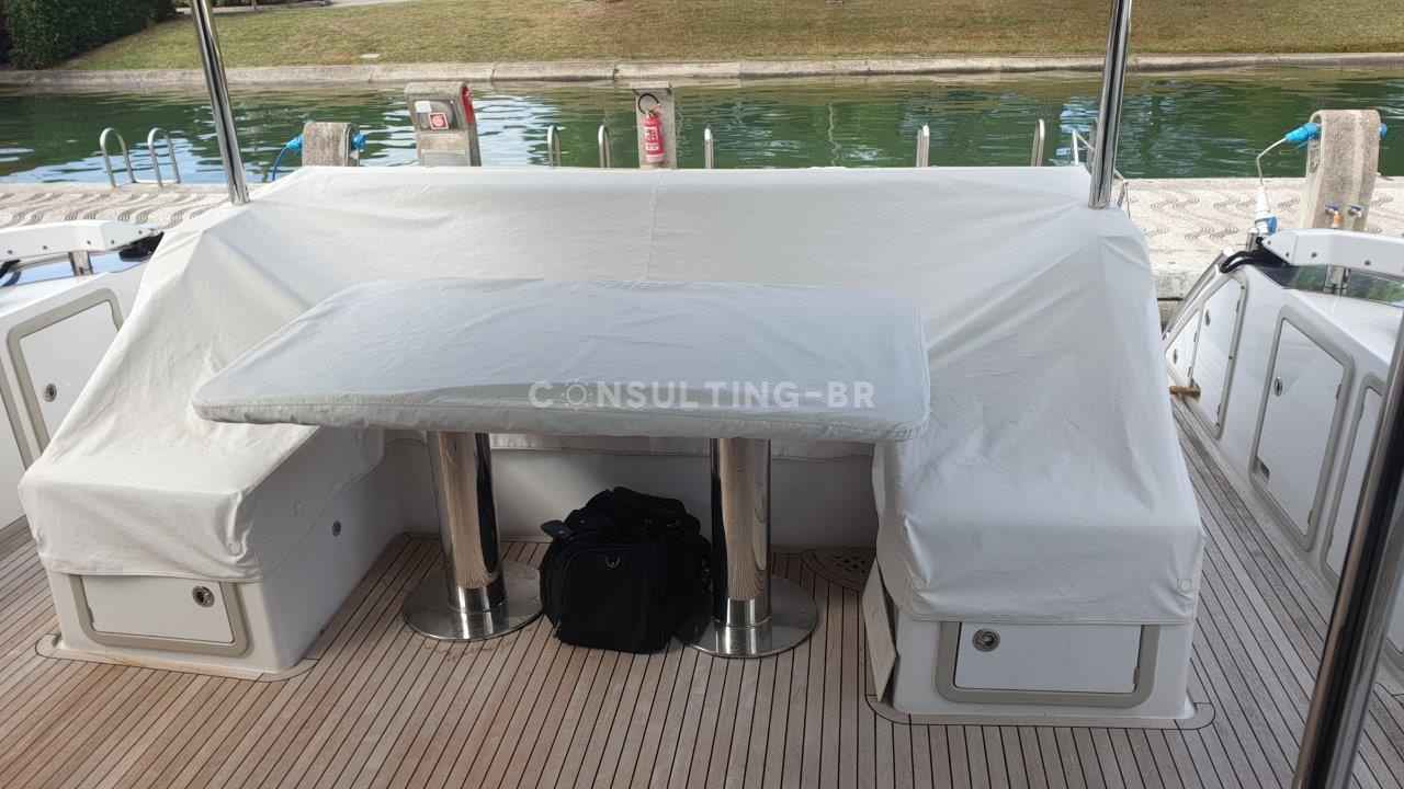 Motorboot Azimut 66 Fly