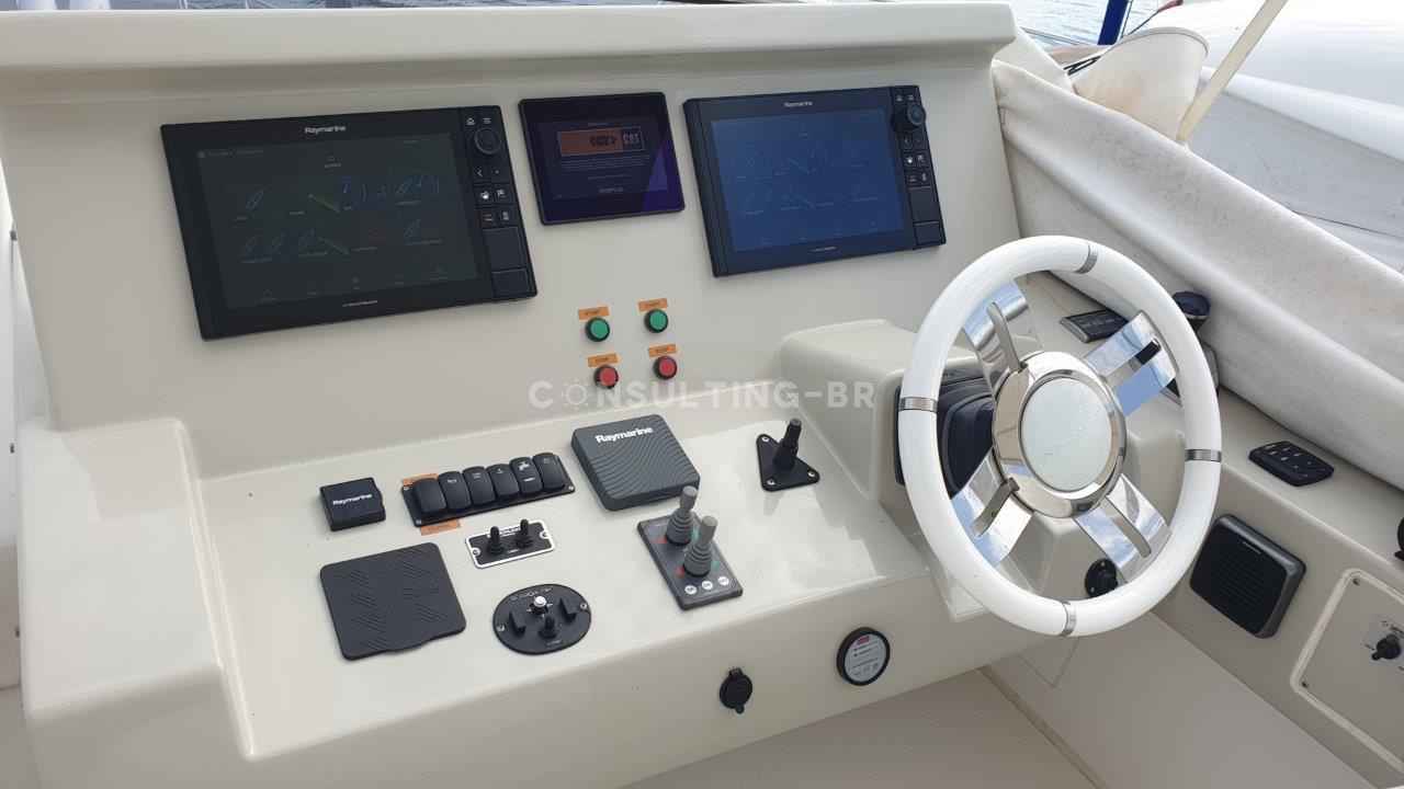 Motorboot Azimut 66 Fly